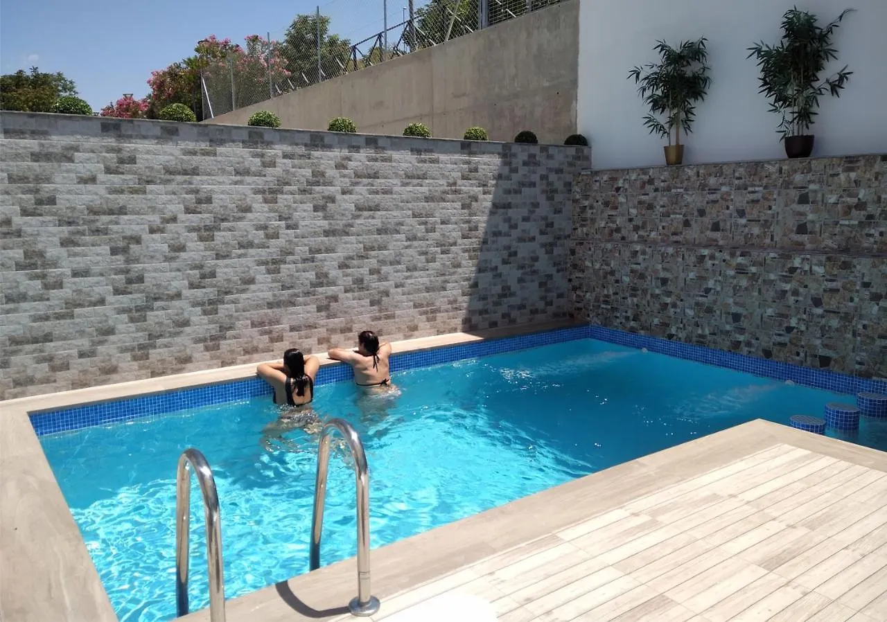 Daire Apartmentos Corona Cazorla